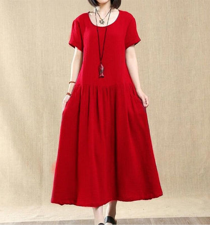 Effortlessly Elegant Dress with a Timeless Design
