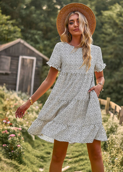Gracefully Styled Dress for Any Occasion