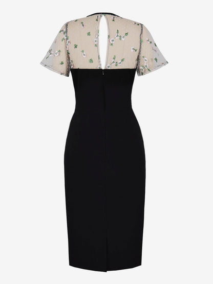 Beautifully Crafted Dress in a Classic Style