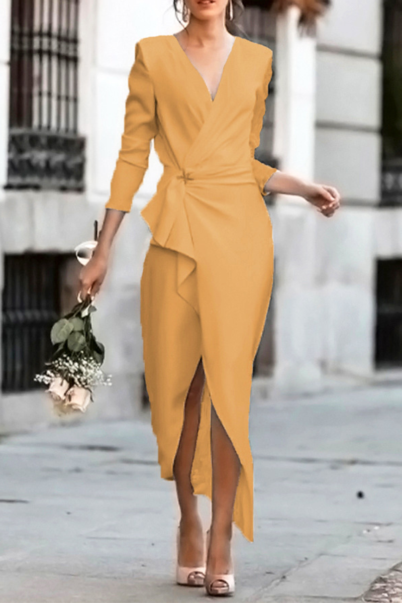 Gracefully Styled Dress for Any Occasion