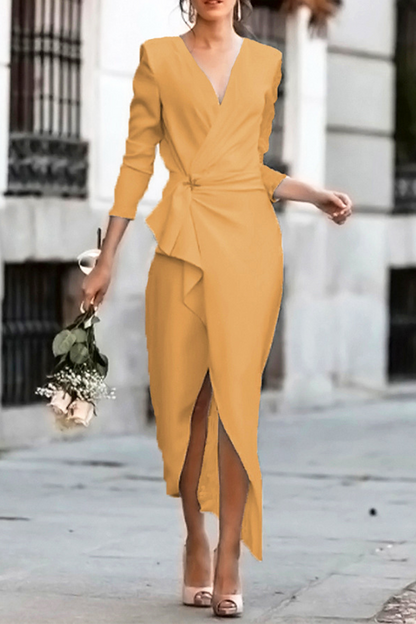 Gracefully Styled Dress for Any Occasion