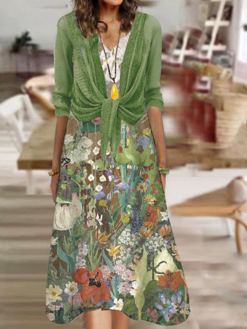 Beautifully Finished Dress in a Timeless Design