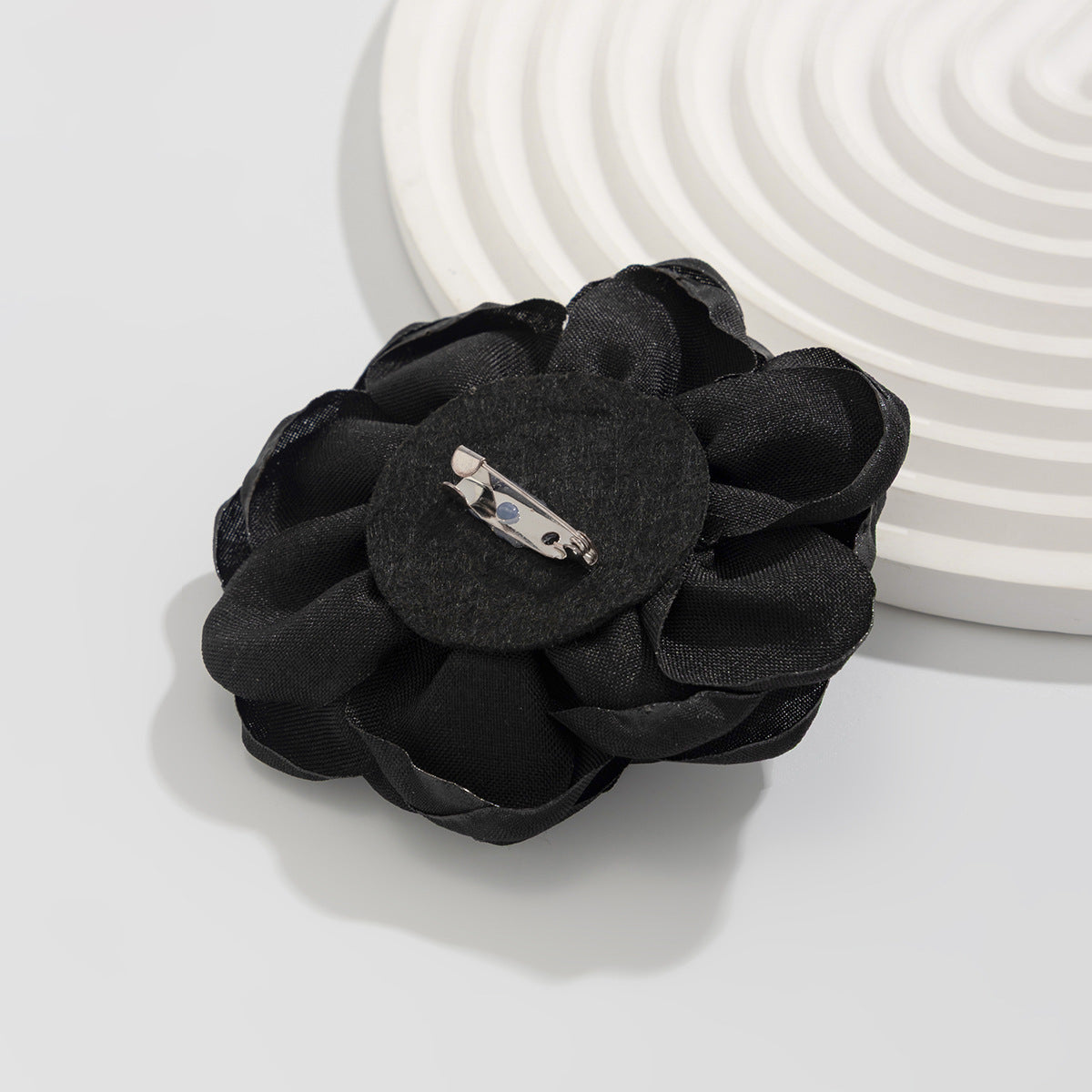 Effortlessly Elegant Garment with a Timeless Design