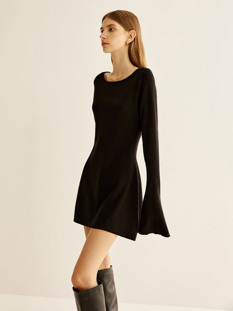 Well Tailored Dress with a Graceful Silhouette