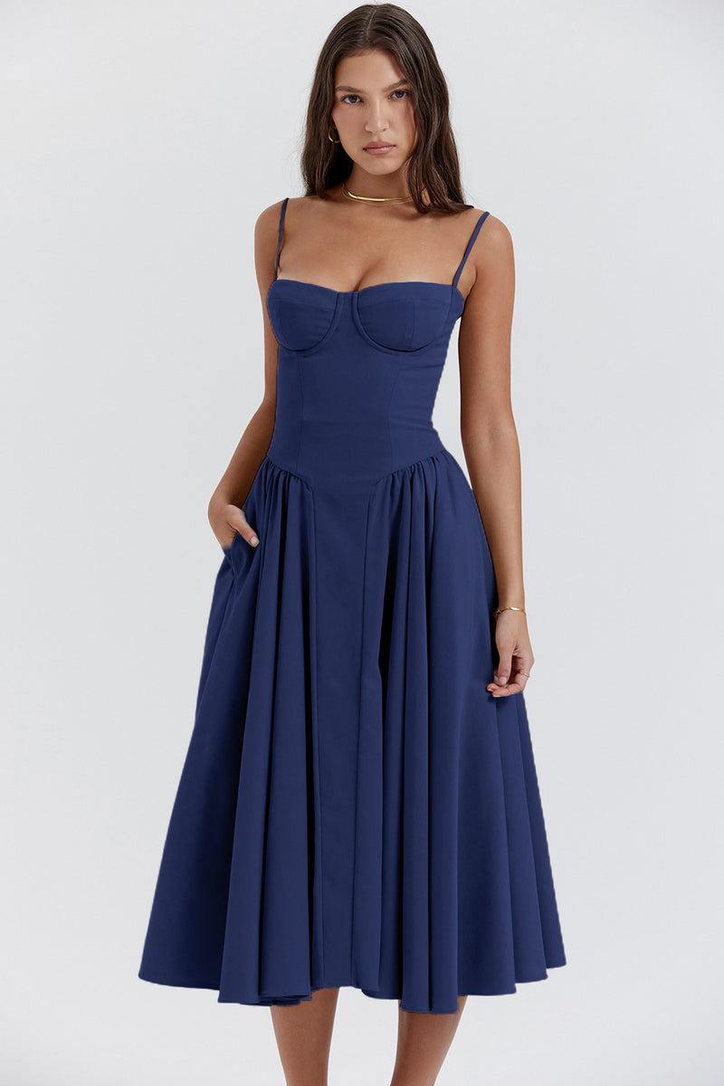 Classic Vintage Dress with a Flattering Fit