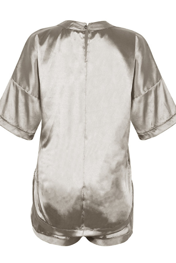 Gracefully Styled Garment for Any Occasion