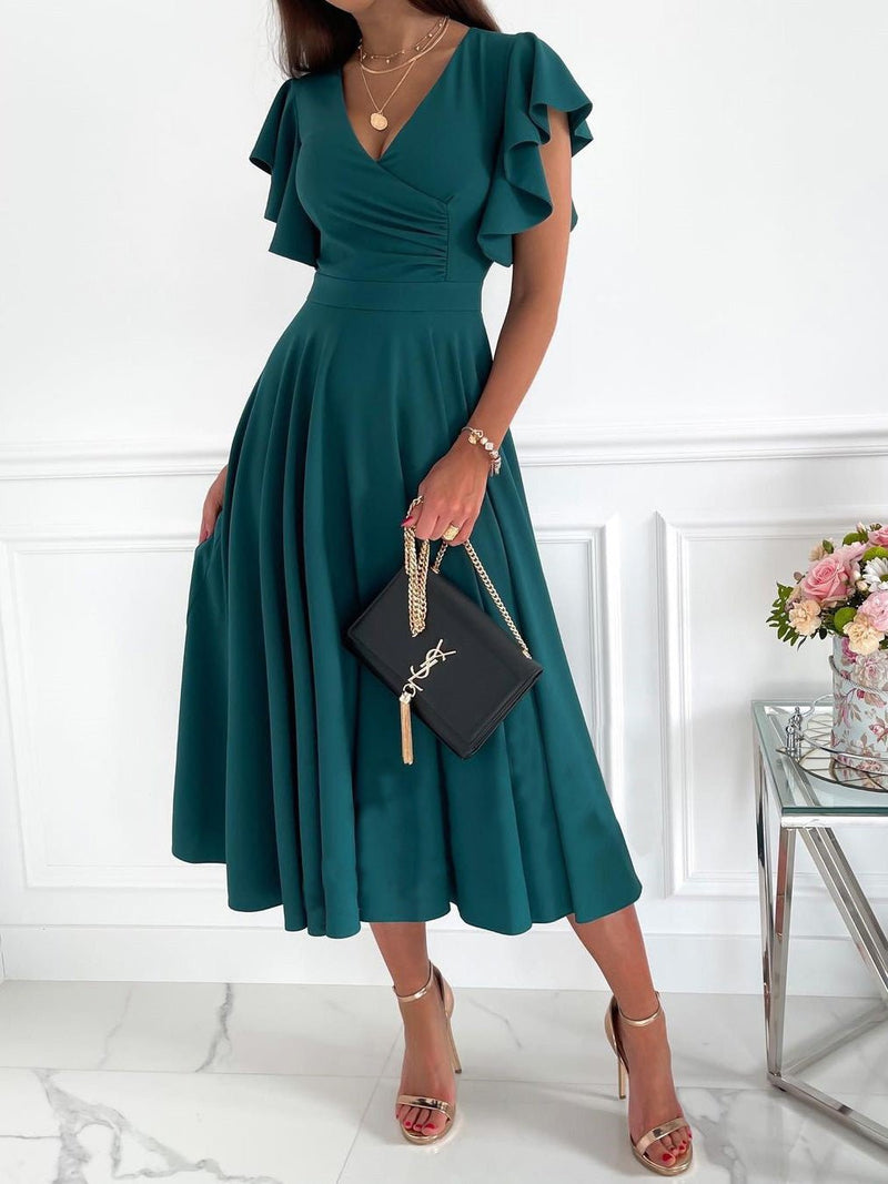 Beautifully Crafted Dress in a Classic Style