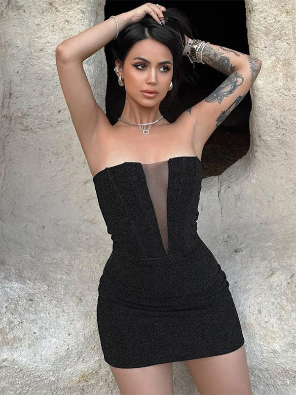 Beautifully Finished Dress in a Timeless Design