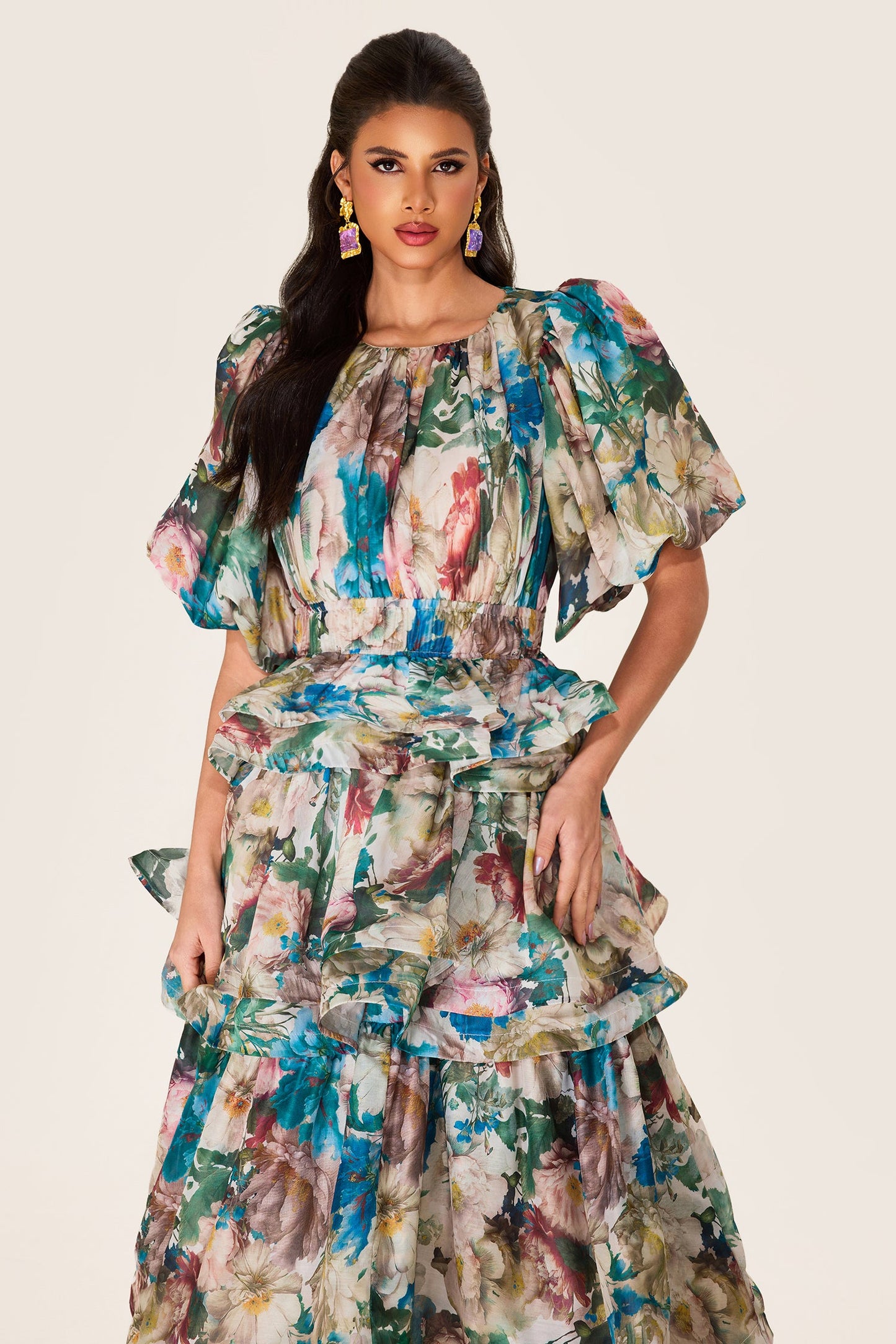 Gracefully Styled Dress for Any Occasion