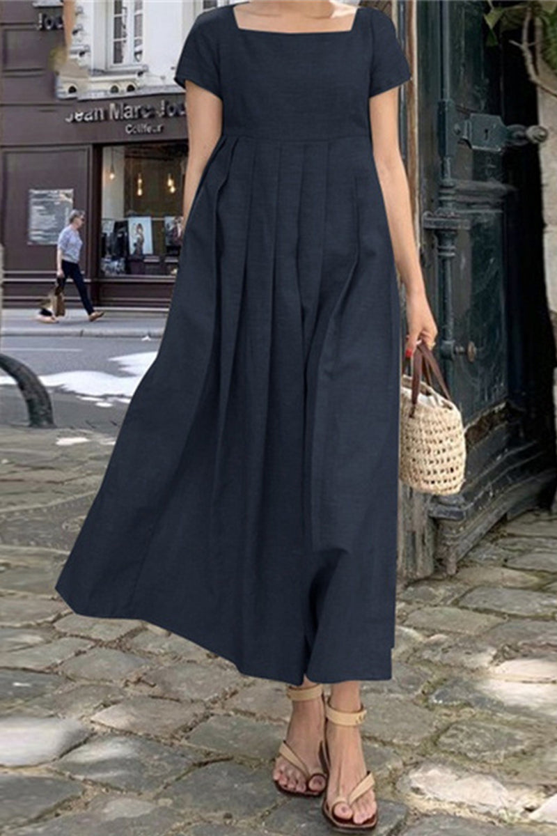 Classic Vintage Dress with a Flattering Fit