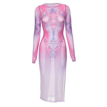 Well Tailored Dress with a Graceful Silhouette