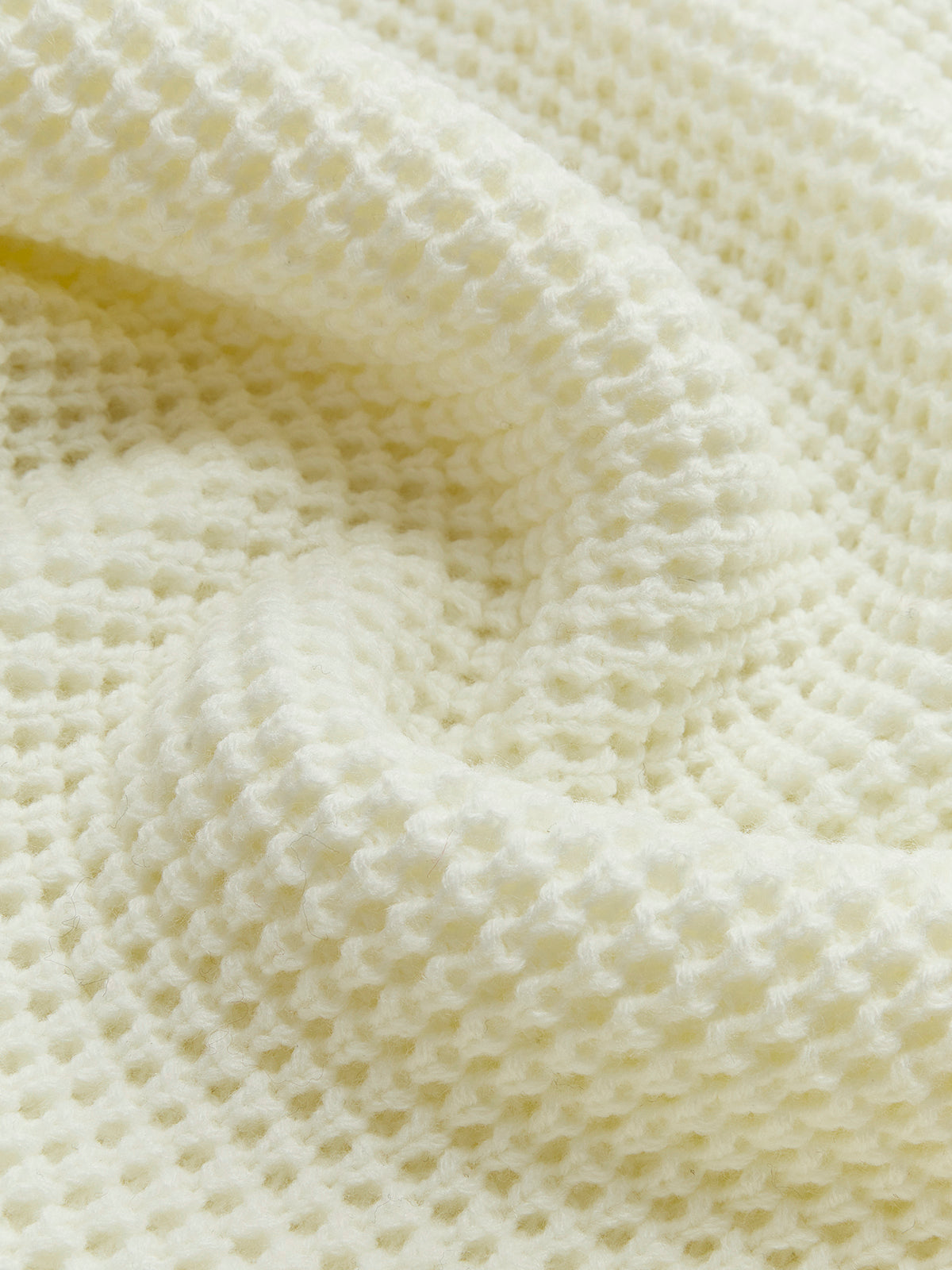 Effortlessly Elegant Sweater with a Timeless Design