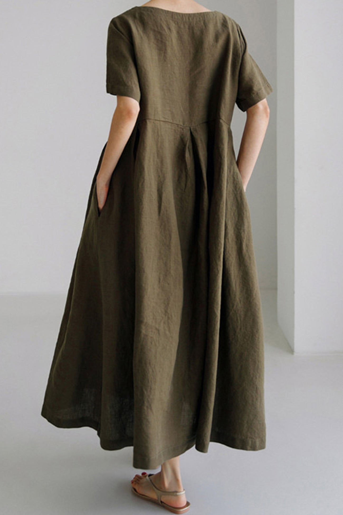 Sophisticated Dress with a Clean Classic Look