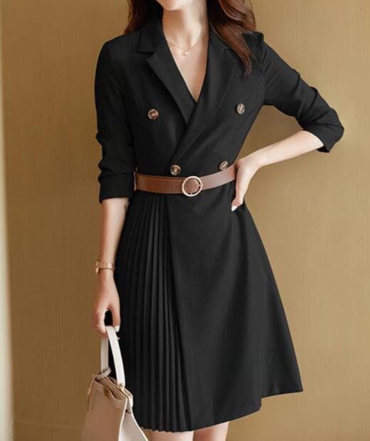 Beautifully Crafted Dress in a Classic Style