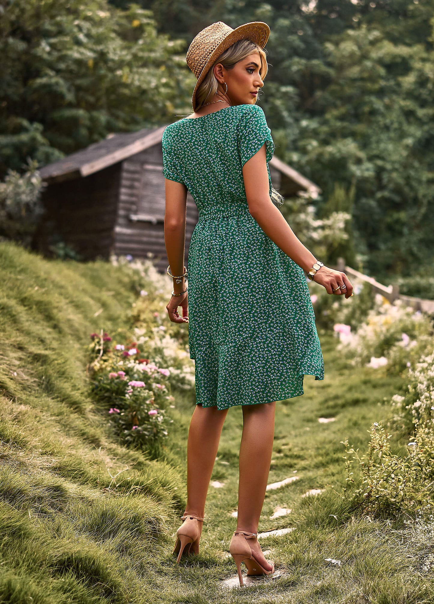 Polished Dress with an Effortless Classic Look