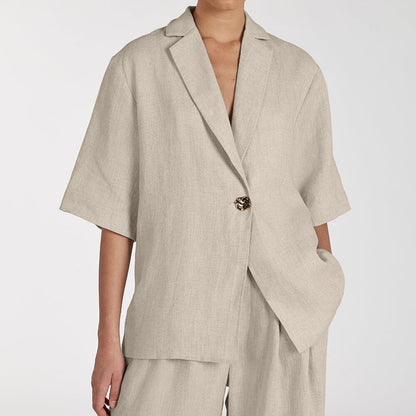 Effortlessly Elegant Cardigan with a Timeless Design
