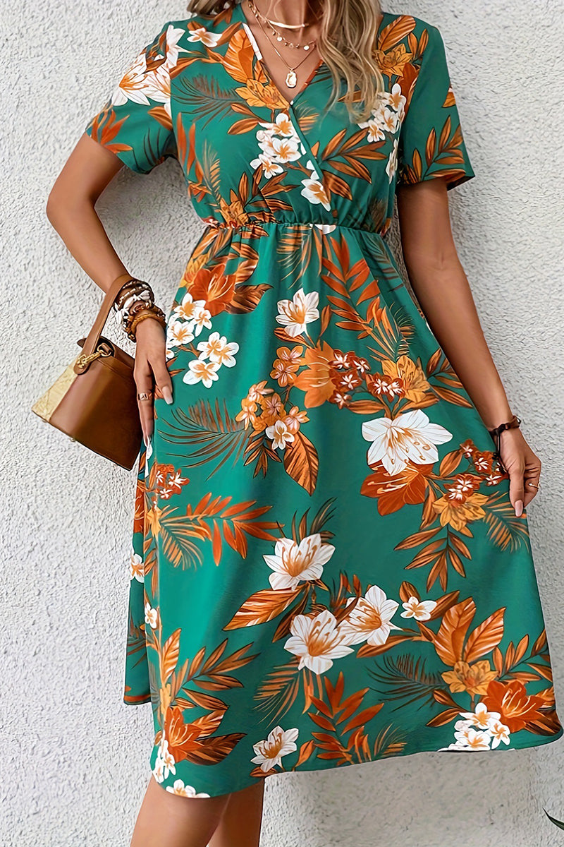 Classic Vintage Dress with a Flattering Fit