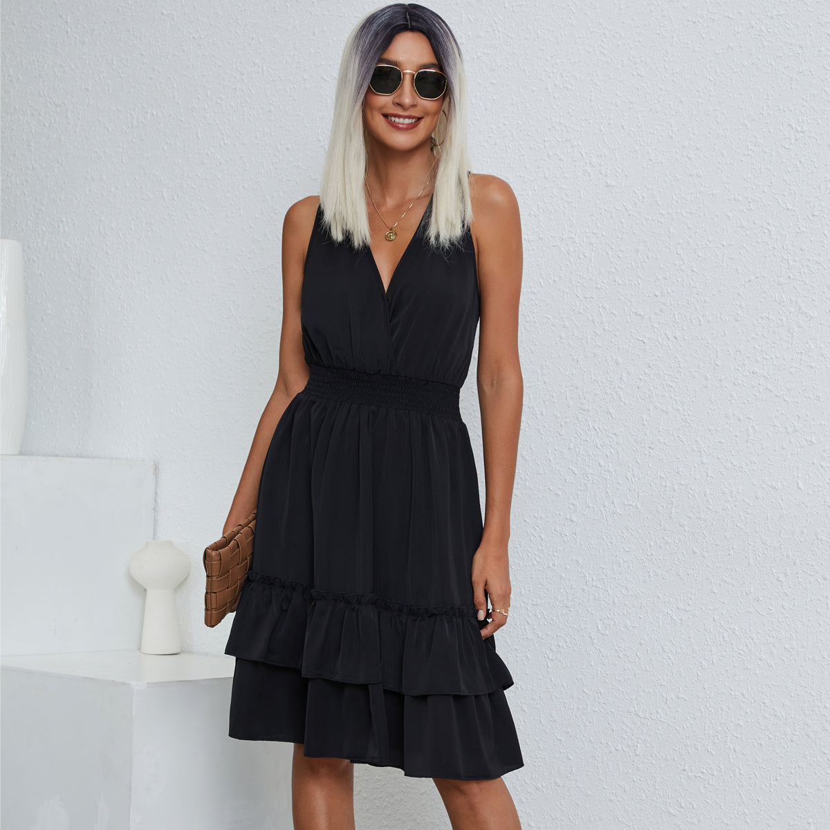 Well Tailored Dress with a Graceful Silhouette