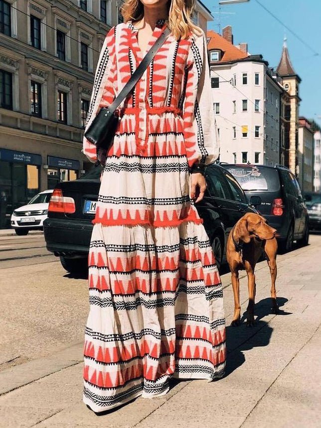 Classic Vintage Dress with a Flattering Fit