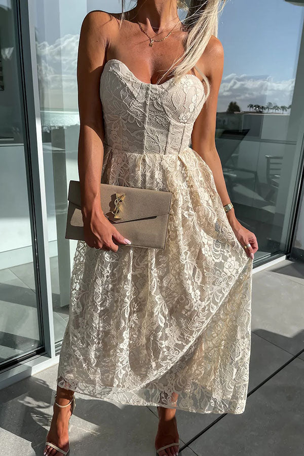 Sophisticated Dress with a Clean Classic Look