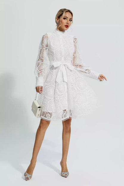 Beautifully Finished Dress in a Timeless Design
