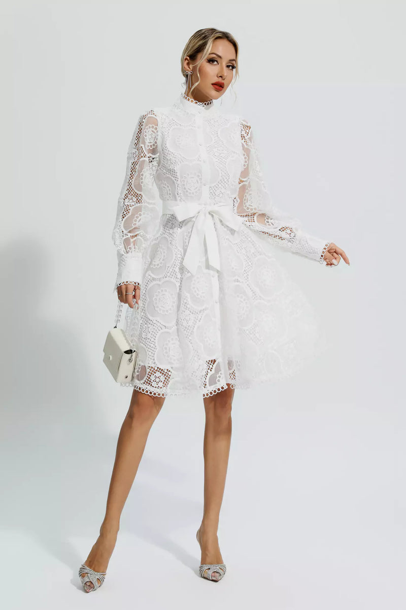 Beautifully Finished Dress in a Timeless Design