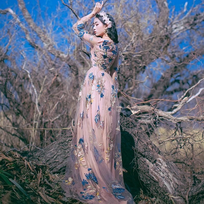 Beautifully Crafted Dress in a Classic Style