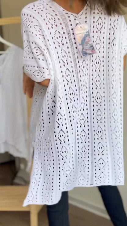 Beautifully Finished Top in a Timeless Design