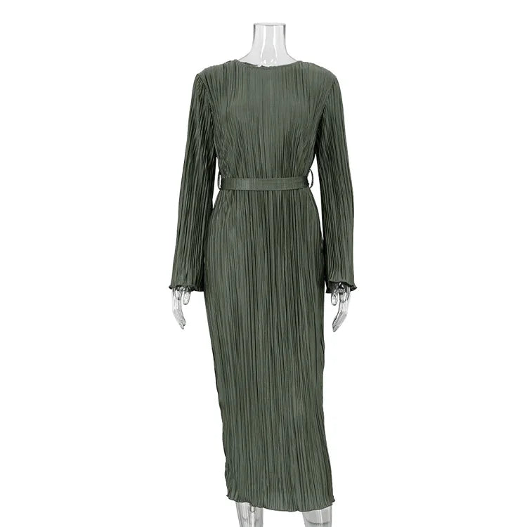 Polished Dress with an Effortless Classic Look