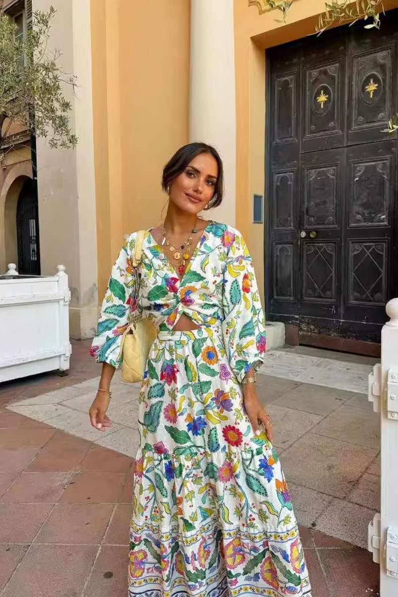 A Vintage Style Dress with Delicate Timeless Details