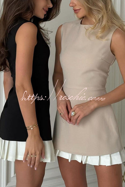 Sophisticated Dress with a Clean Classic Look