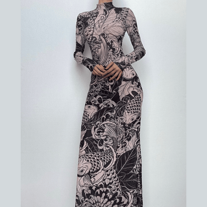 Well Tailored Dress with a Graceful Silhouette