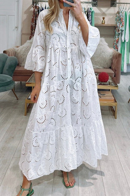 Effortlessly Elegant Dress with a Timeless Design