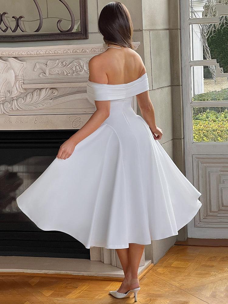 Effortlessly Elegant Dress with a Timeless Design