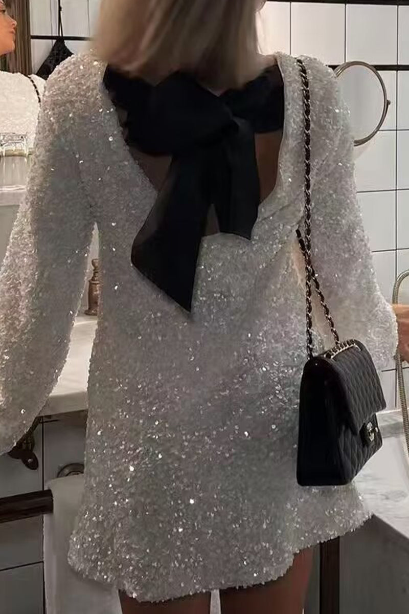 Beautifully Finished Dress in a Timeless Design