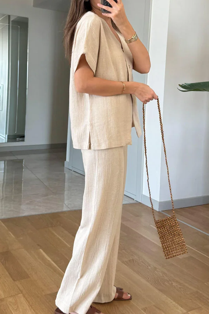 Classic Vintage Pants with a Flattering Fit