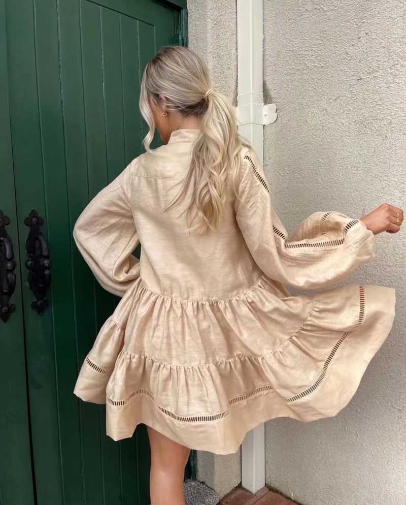 Beautifully Finished Dress in a Timeless Design