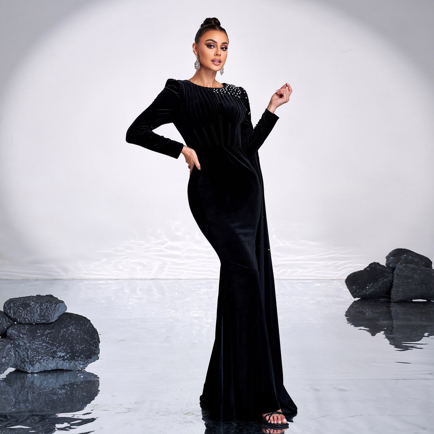 Gracefully Styled Dress for Any Occasion
