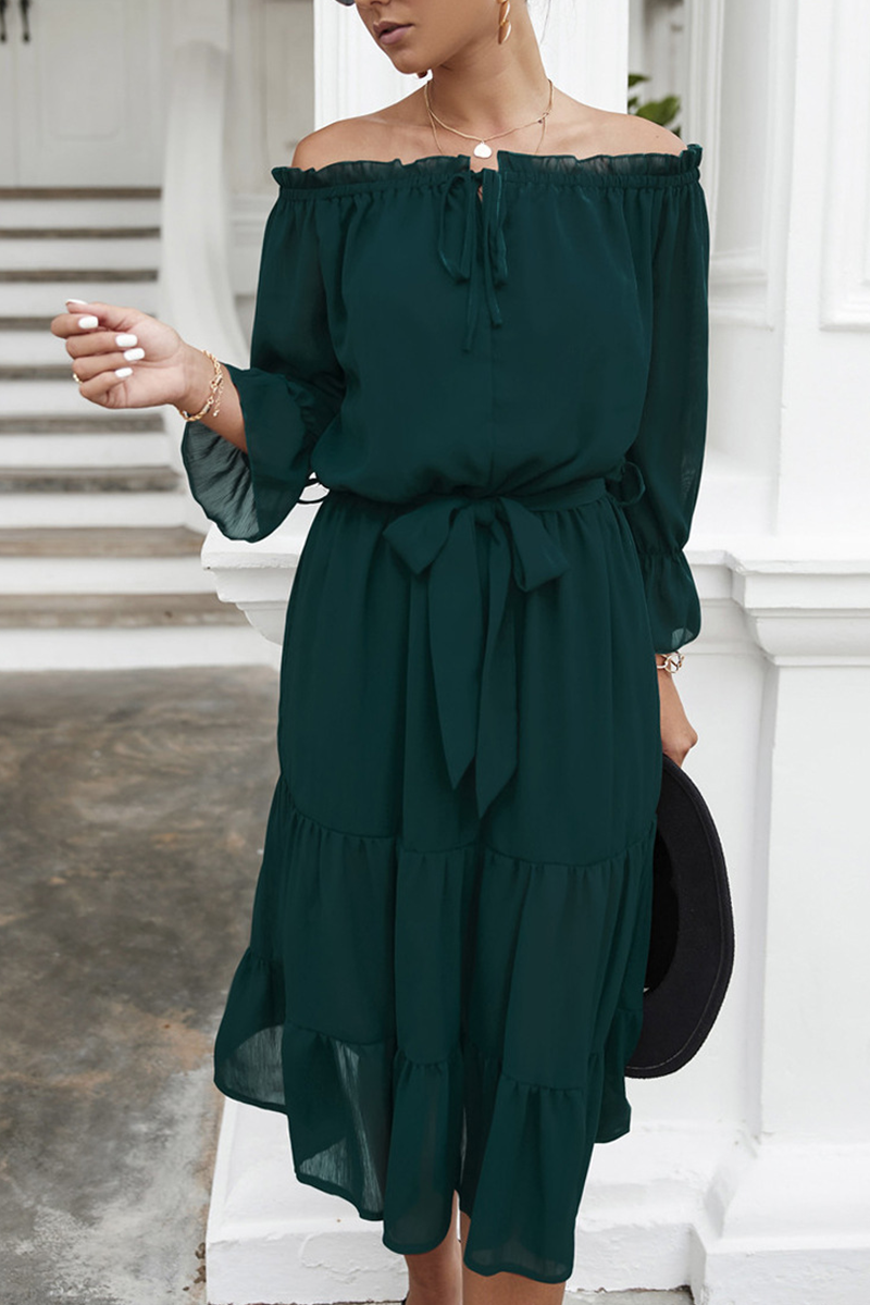 Sophisticated Dress with a Clean Classic Look