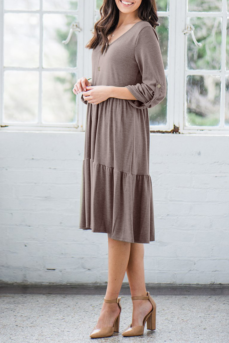 A Vintage Style Dress with Delicate Timeless Details
