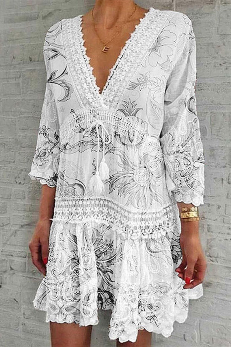 Classic Vintage Dress with a Flattering Fit