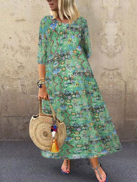 Classic Vintage Dress with a Flattering Fit