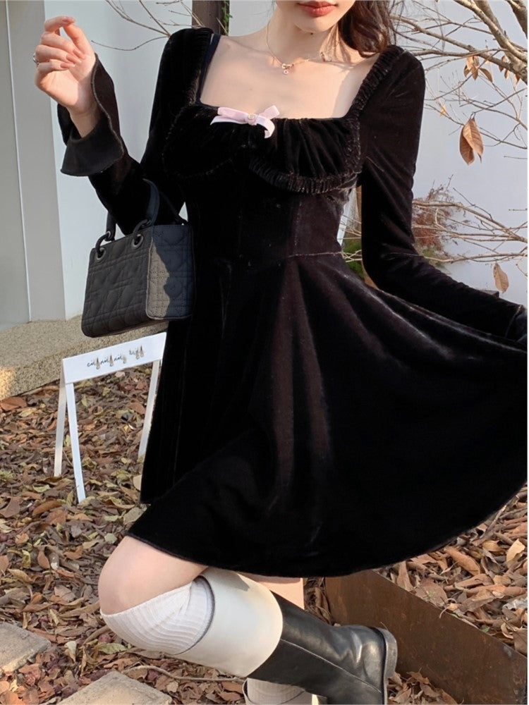 A Vintage Style Dress with Delicate Timeless Details