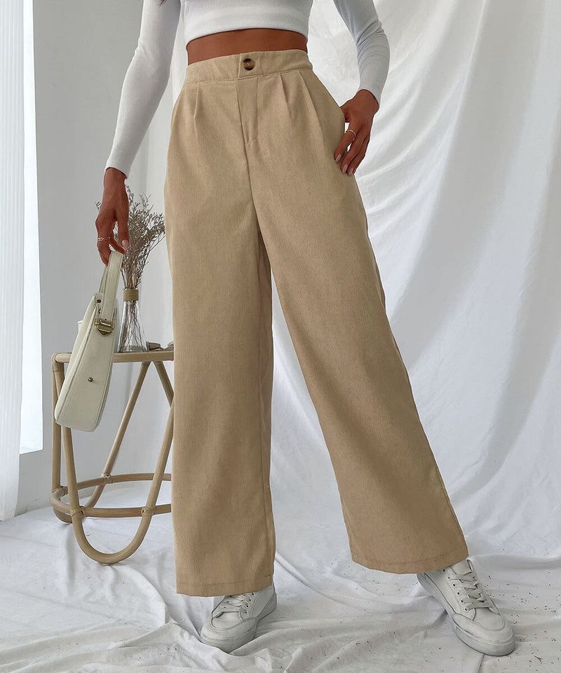 Effortlessly Elegant Pants with a Timeless Design