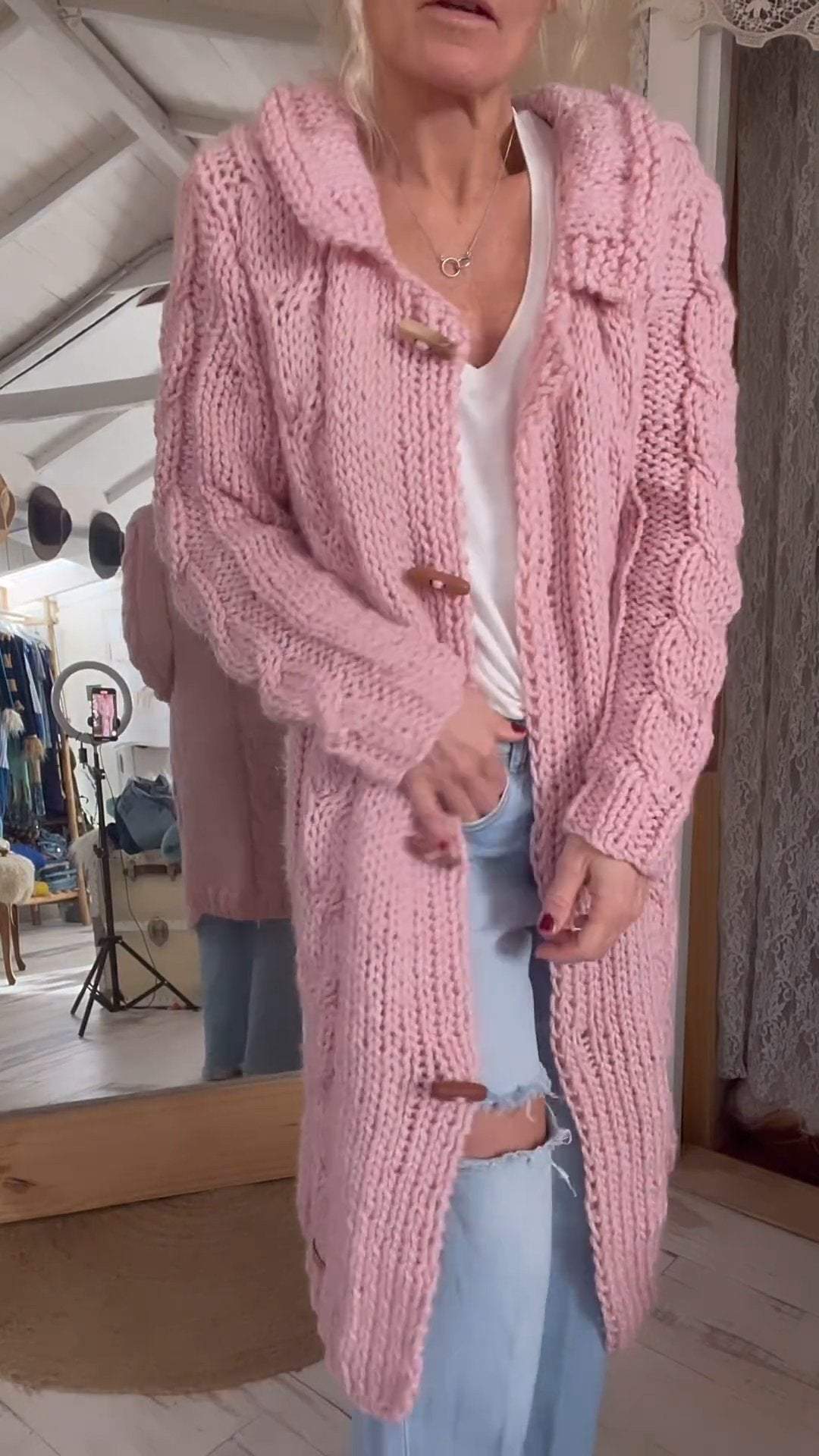 Beautifully Crafted Cardigan in a Classic Style