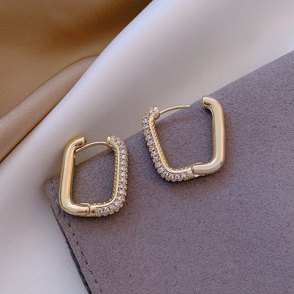 Classic Earring with Timeless Appeal