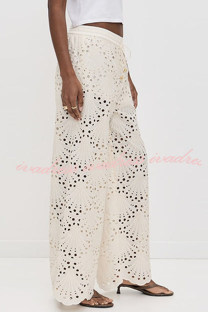 Sophisticated Pants with a Clean Classic Look