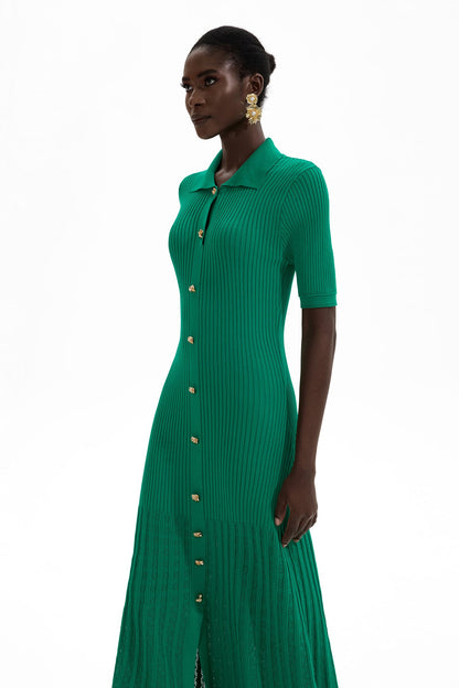 Beautifully Crafted Dress in a Classic Style