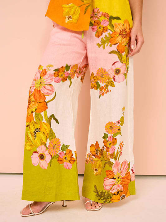 Sophisticated Pants with a Clean Classic Look