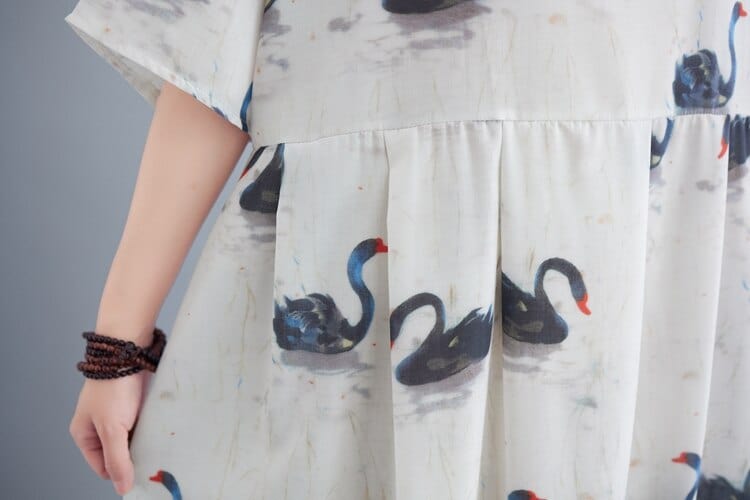 Classic Vintage Dress with a Flattering Fit